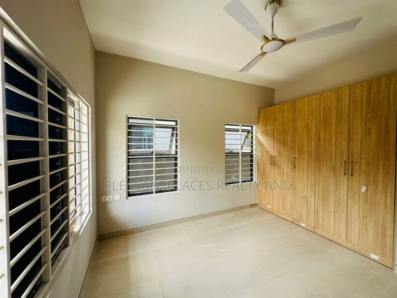 2bdrm House in Pleasantplaces And, Oyarifa for sale in Oyarifa