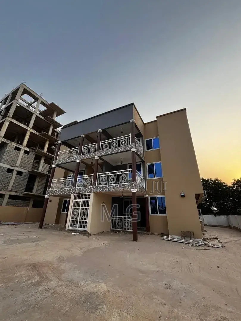2bdrm Apartment in Hfc, Tema Metropolitan for rent in Tema Metropolitan