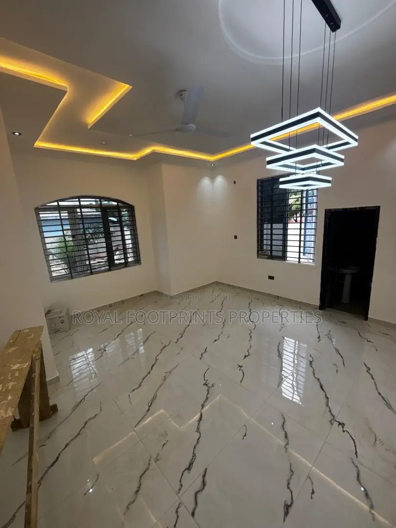 4bdrm House in Royal Footprints, Oyarifa for sale in Oyarifa