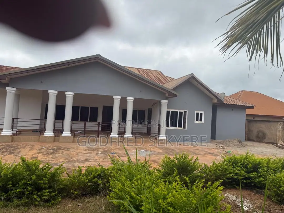 5bdrm House in Ahodwo, Kumasi Metropolitan for rent in Kumasi Metropolitan