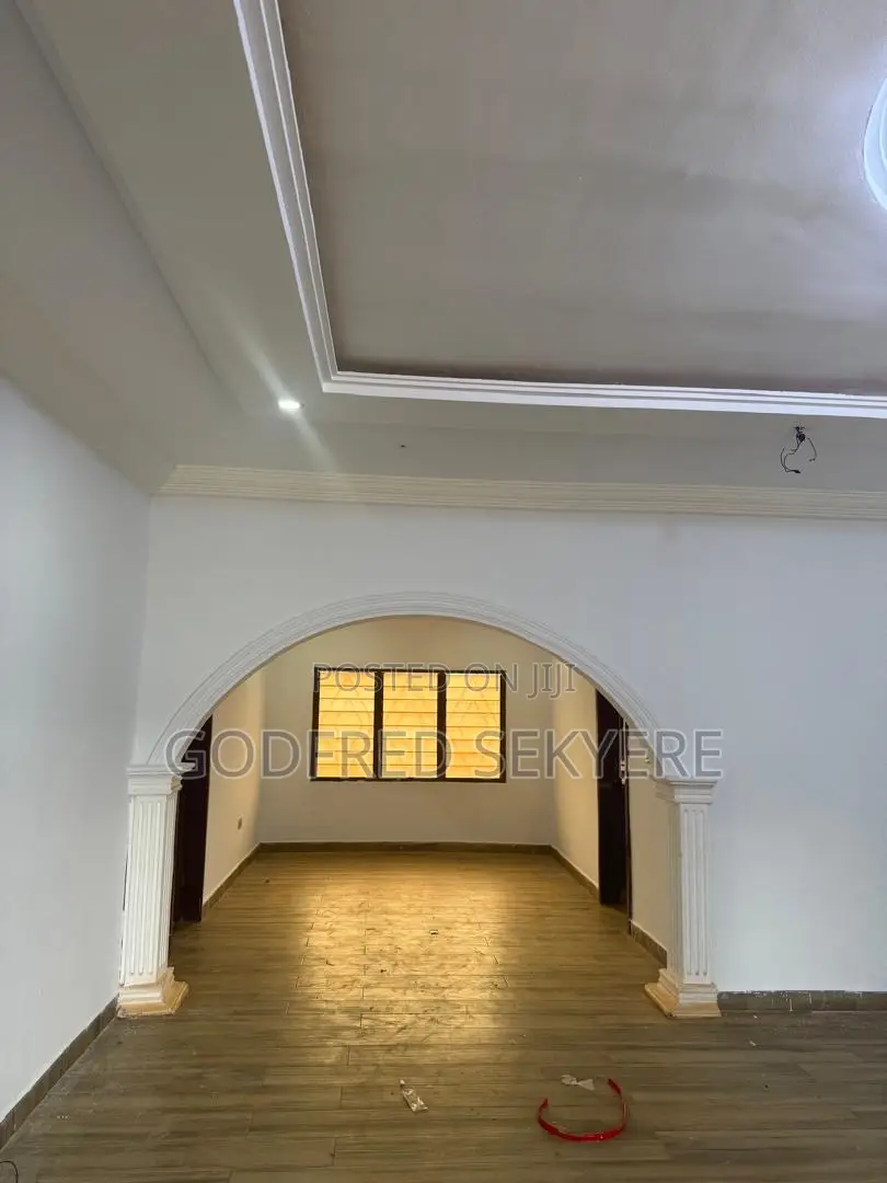 5bdrm House in Ahodwo, Kumasi Metropolitan for rent in Kumasi Metropolitan