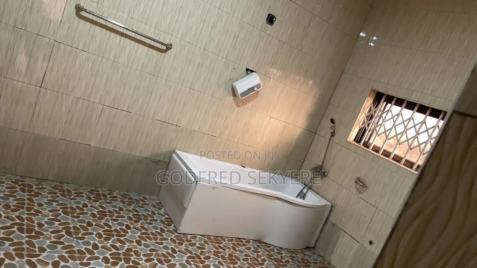 4bdrm House in Abuakwa, Kumasi Metropolitan for rent in Kumasi Metropolitan