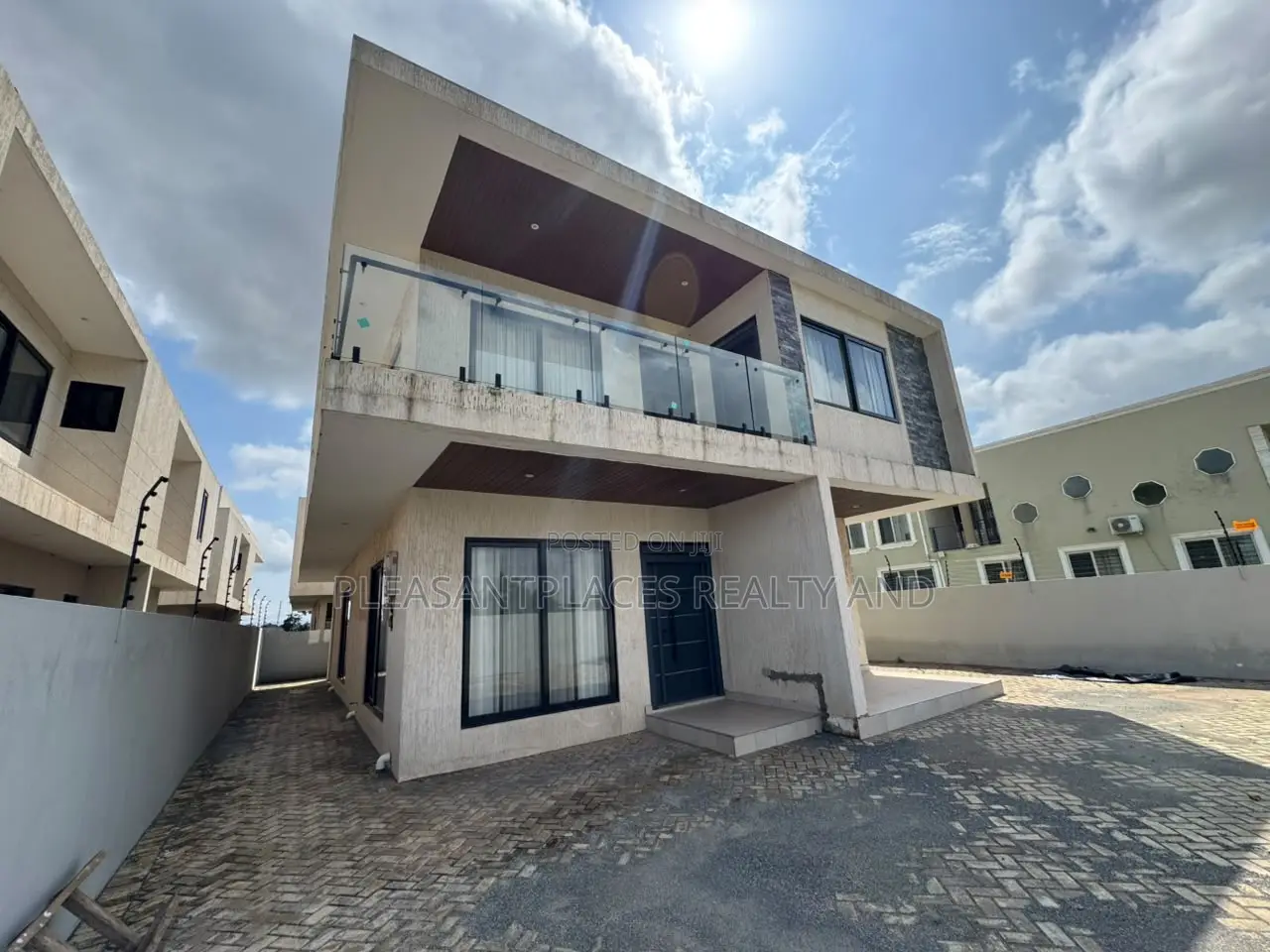 3bdrm House in Pleasantplaces And, Adenta for sale in Adenta