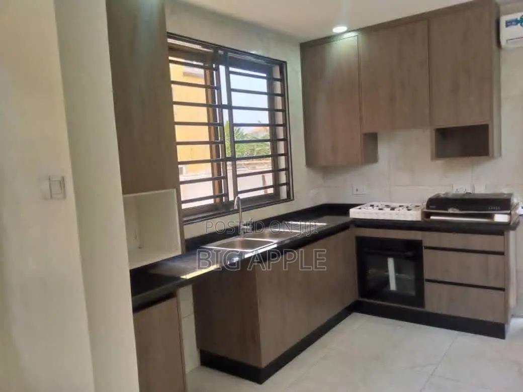 2bdrm Townhouse / Terrace in Cantonments for rent in Cantonments