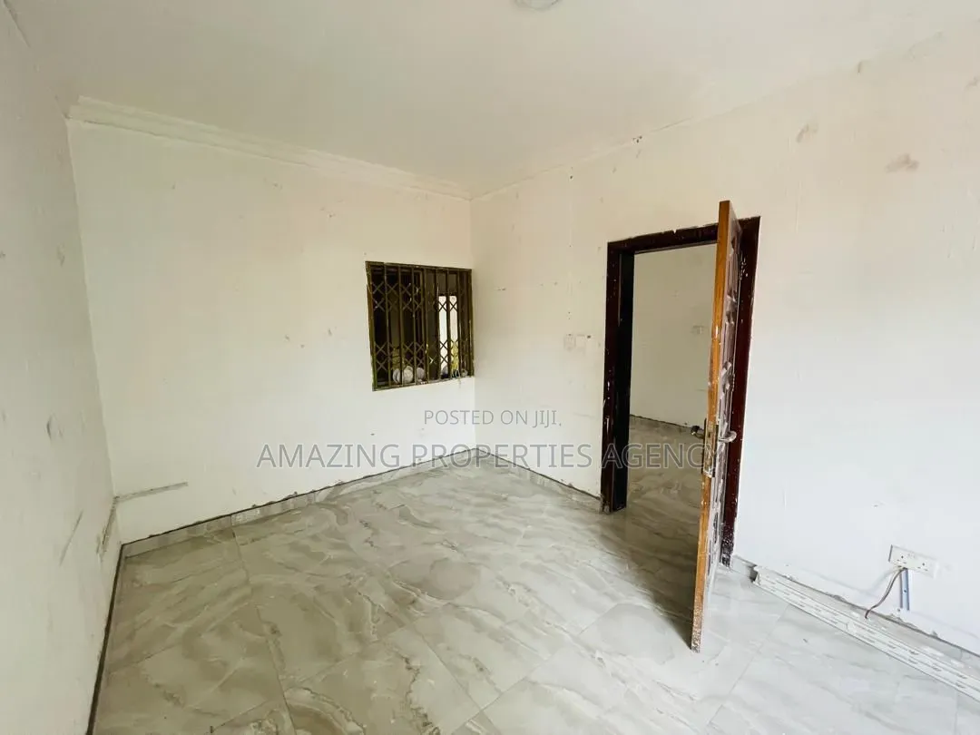 10 Bed House for Rent at East Legon,Shiashie
Suitable for Office in Otano