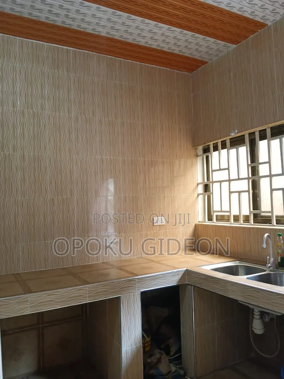 3bdrm Duplex in Joma, Ablekuma for rent in Ablekuma