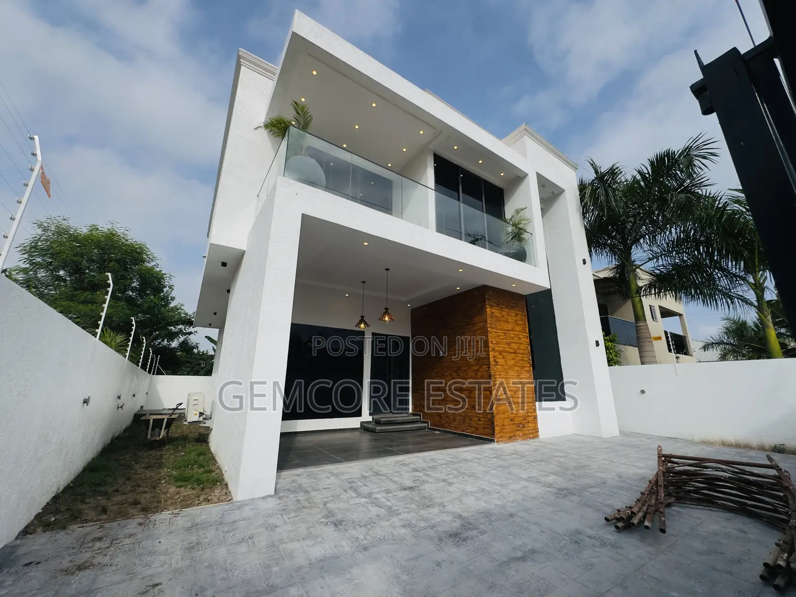 3bdrm House in West Trasacco, School Junction for sale in School Junction