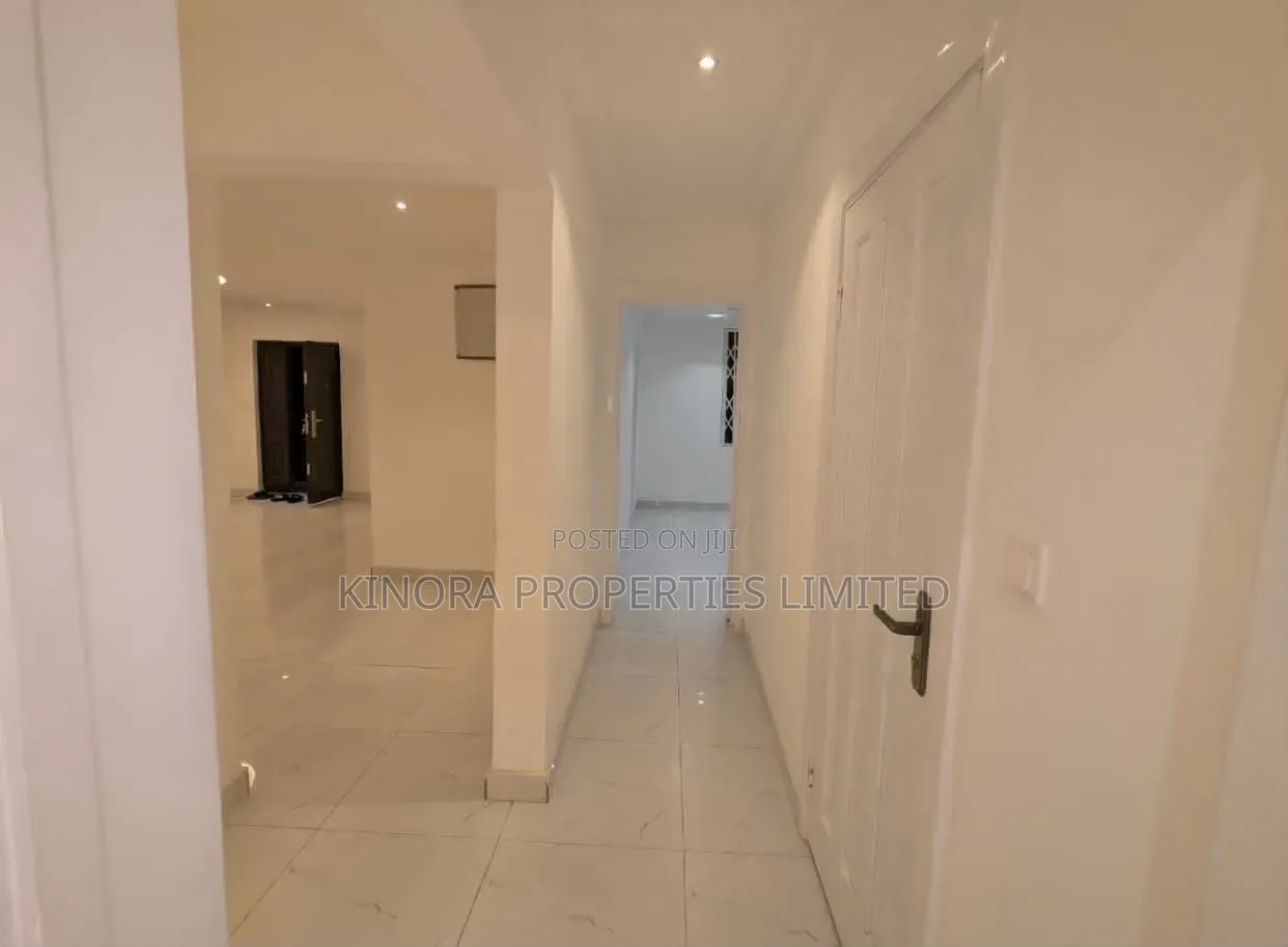 3bdrm Apartment in Achimota Mall, Mile 7 for rent in Mile 7