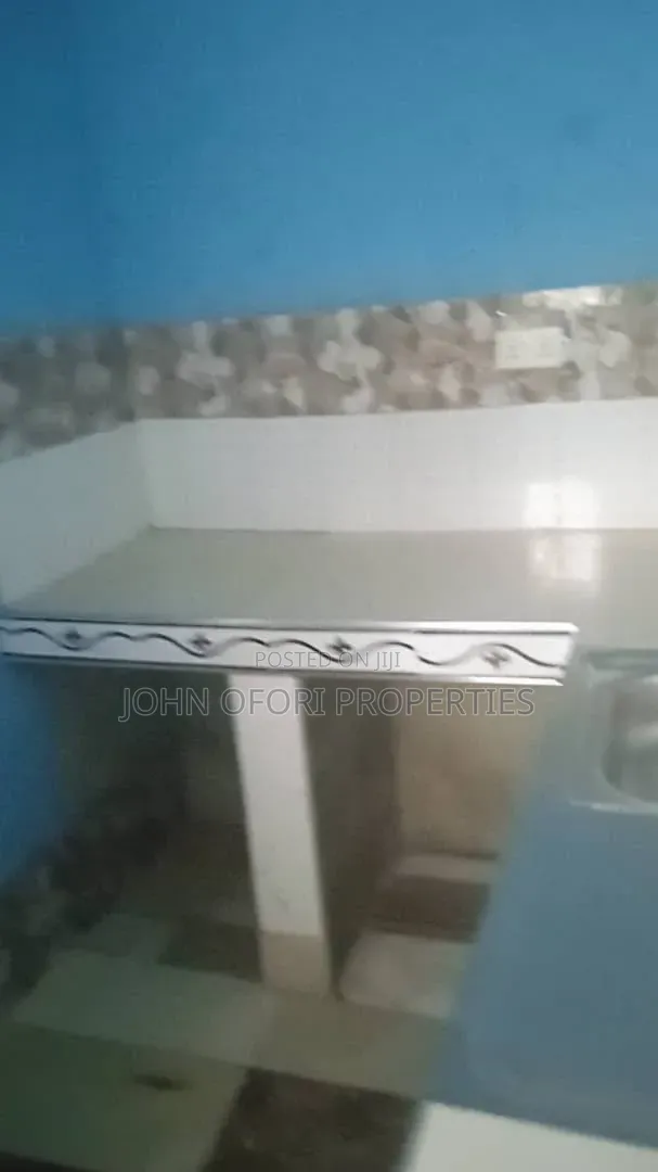 1bdrm Apartment in Emena Hospital, Asokore Mampong Municipal for rent in Asokore Mampong Municipal