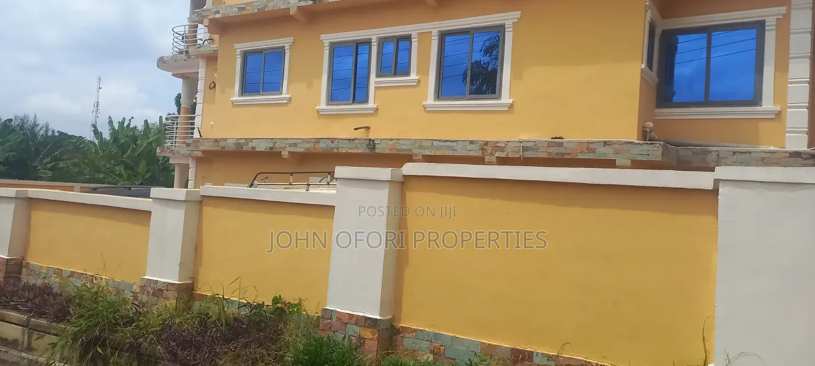 1bdrm Apartment in Emena J H S School, Asokore Mampong Municipal in Asokore Mampong Municipal