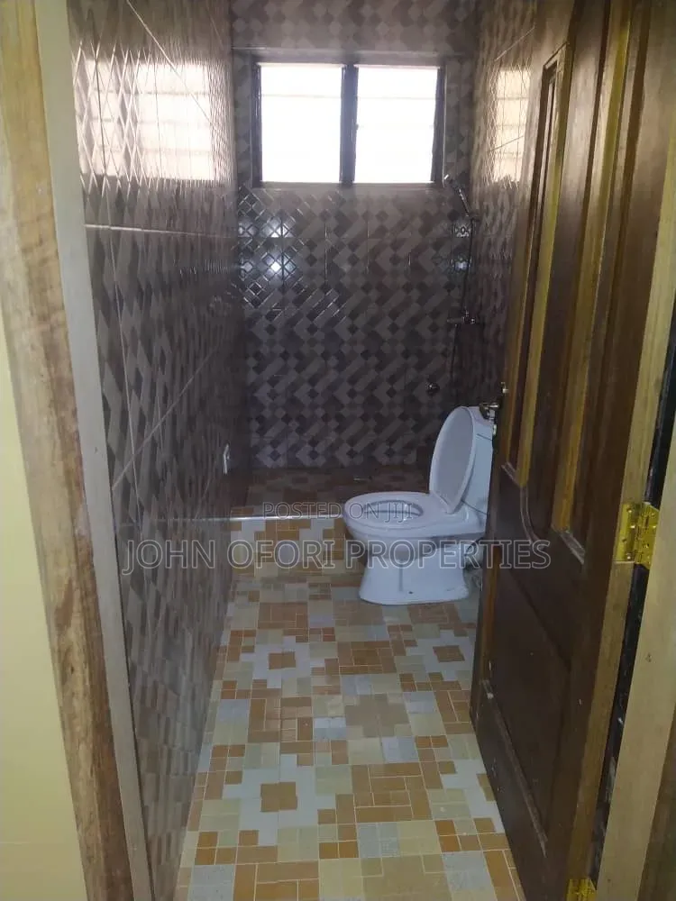 1bdrm Apartment in Emena J H S School, Asokore Mampong Municipal in Asokore Mampong Municipal
