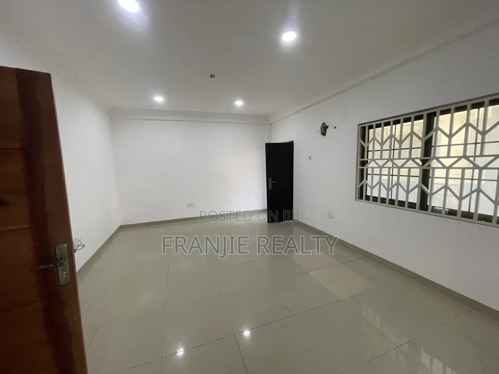 3bdrm Apartment in Franjie Realty, West Hills Mall Area for rent in West Hills Mall Area