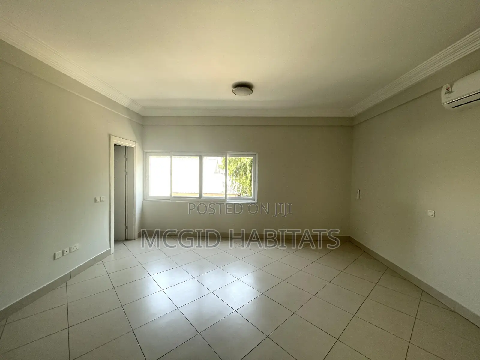 3bdrm Apartment in North Ridge for sale in North Ridge