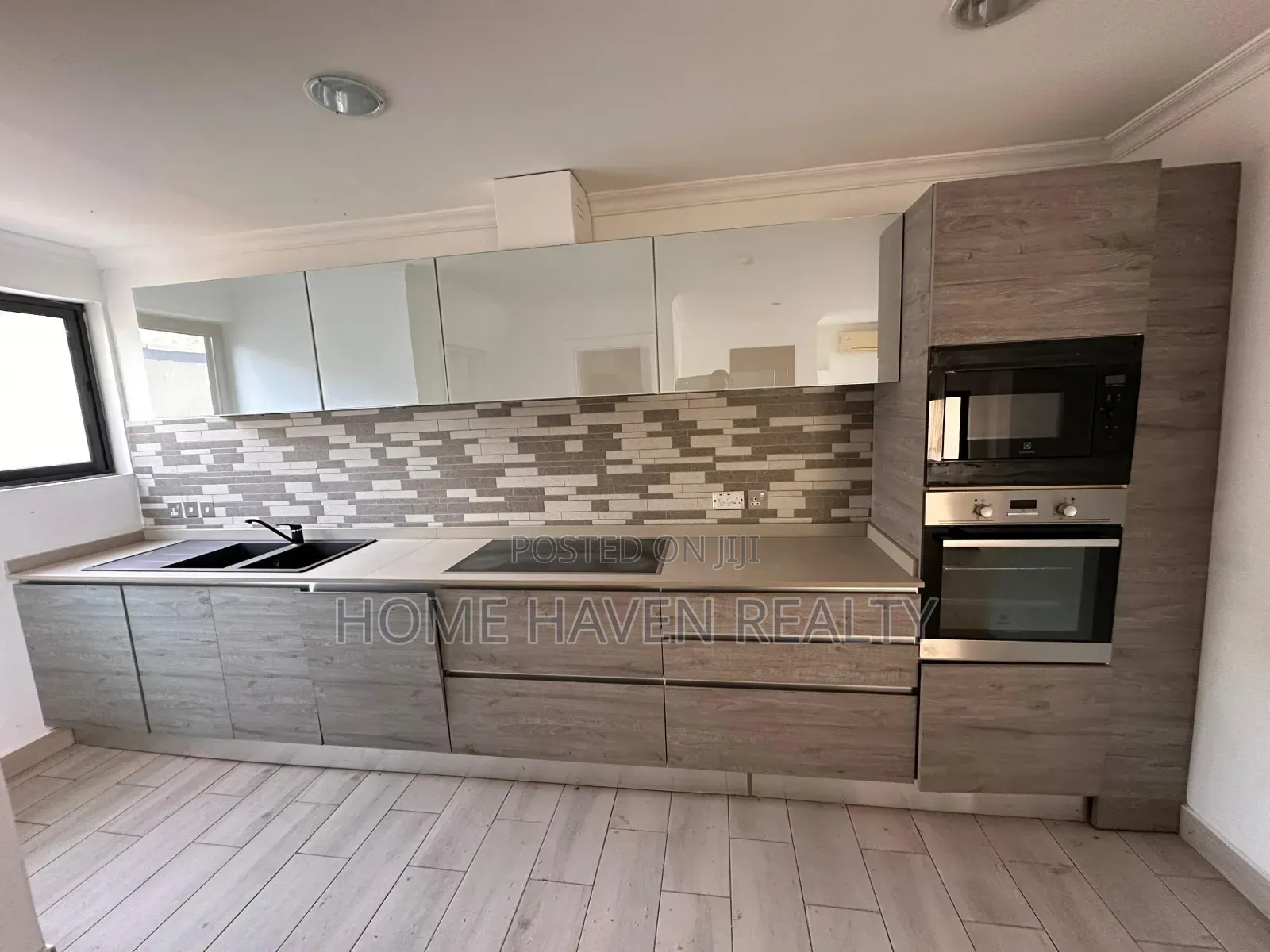 Furnished 4bdrm House in Cantonment, US Embassy Area for sale in US Embassy Area