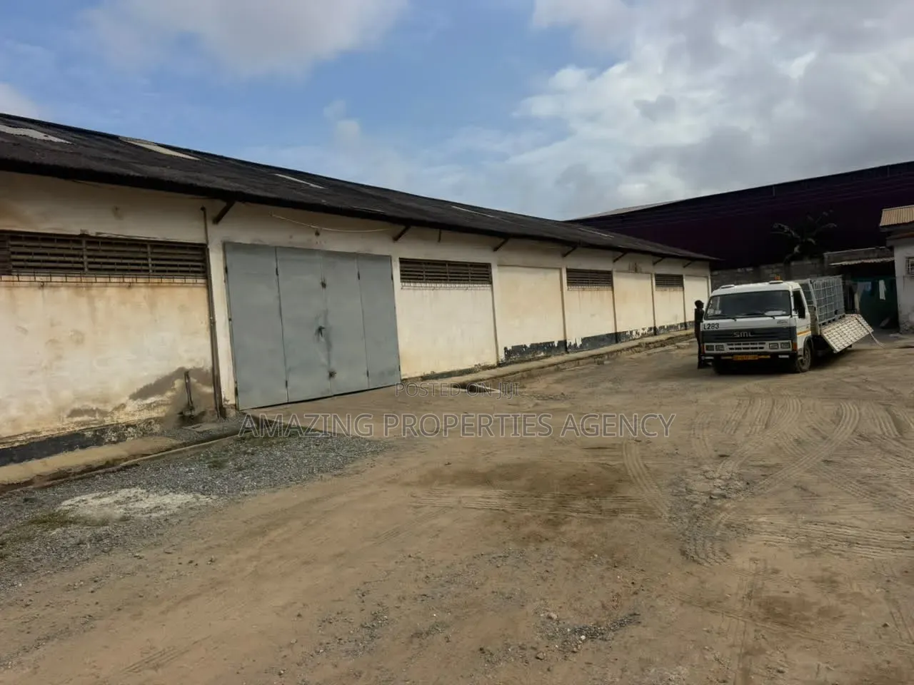 1350 SQM Warehouse for Rent at Achimota Mile 7 in Mile 7