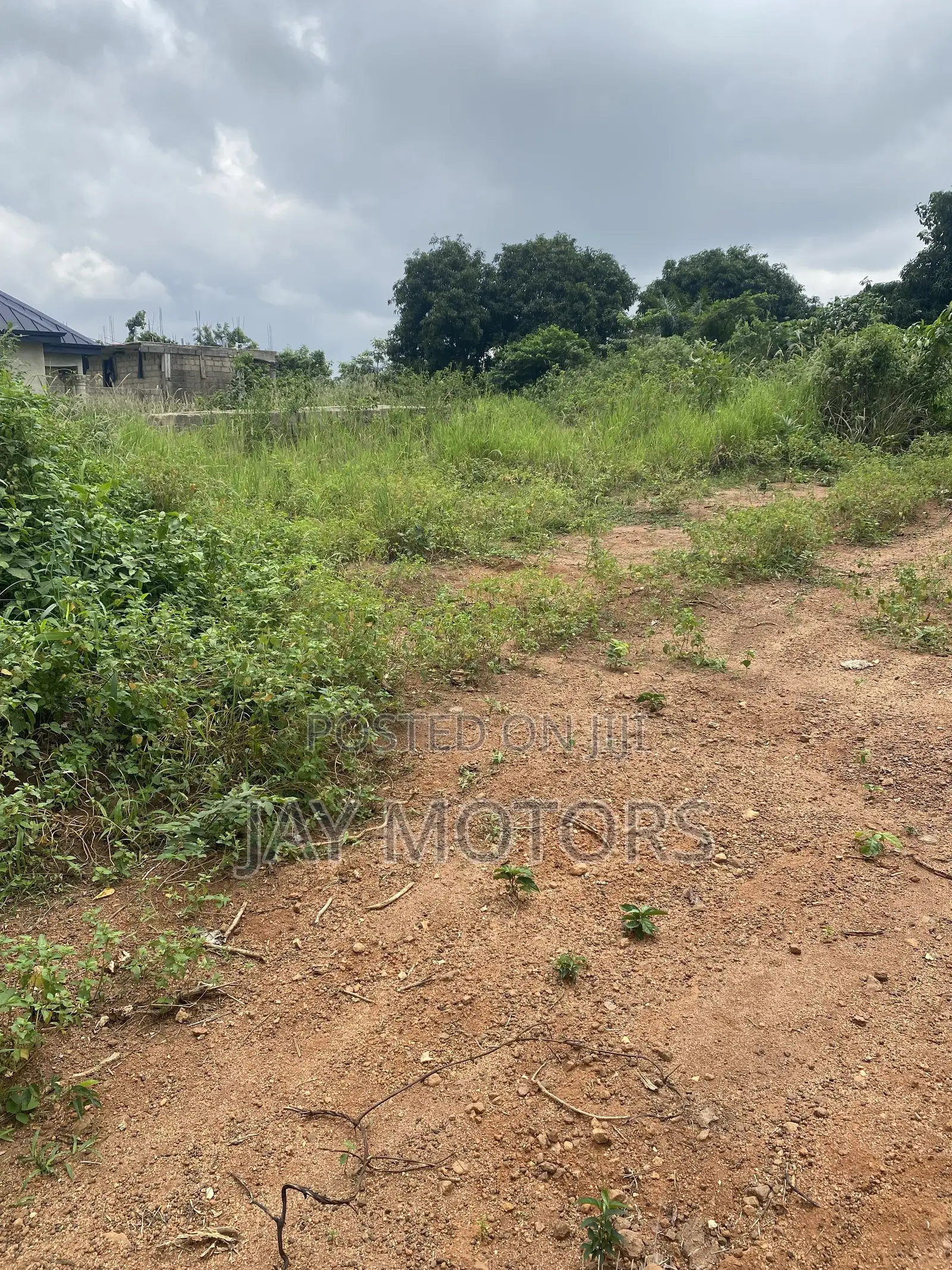 A Plot of Land and Over 2000 Blocks in a Well Developed Area in Kwabre