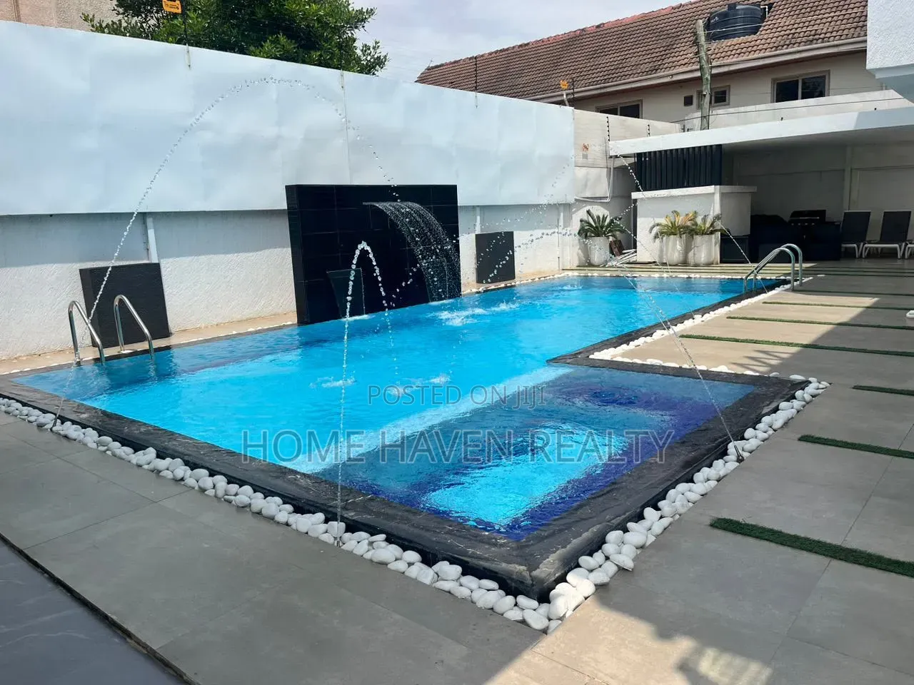 5bdrm House in Airport Hills for sale in Airport Residential Area