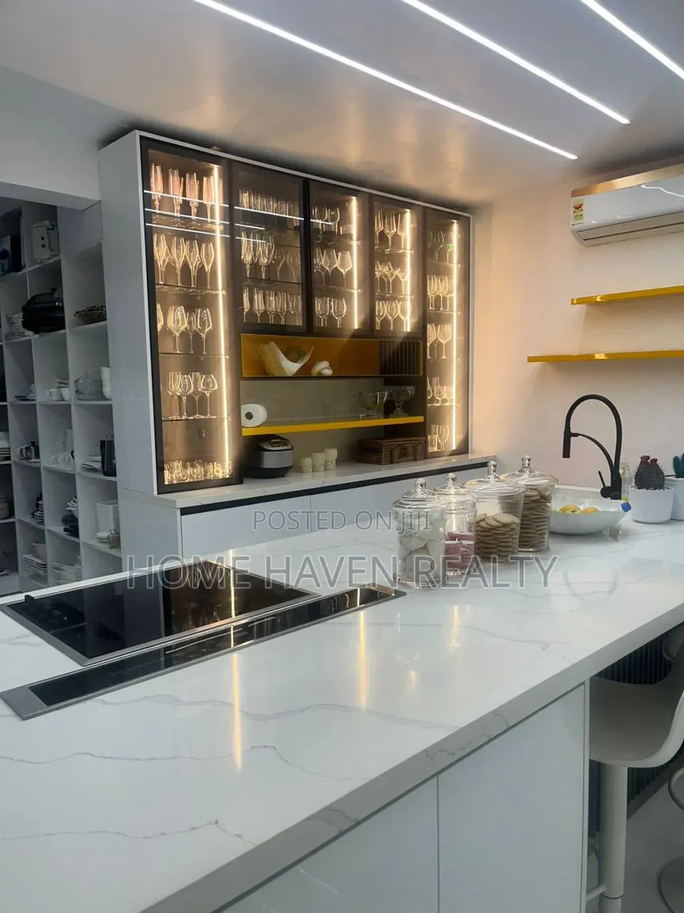 5bdrm House in Airport Hills for sale in Airport Residential Area