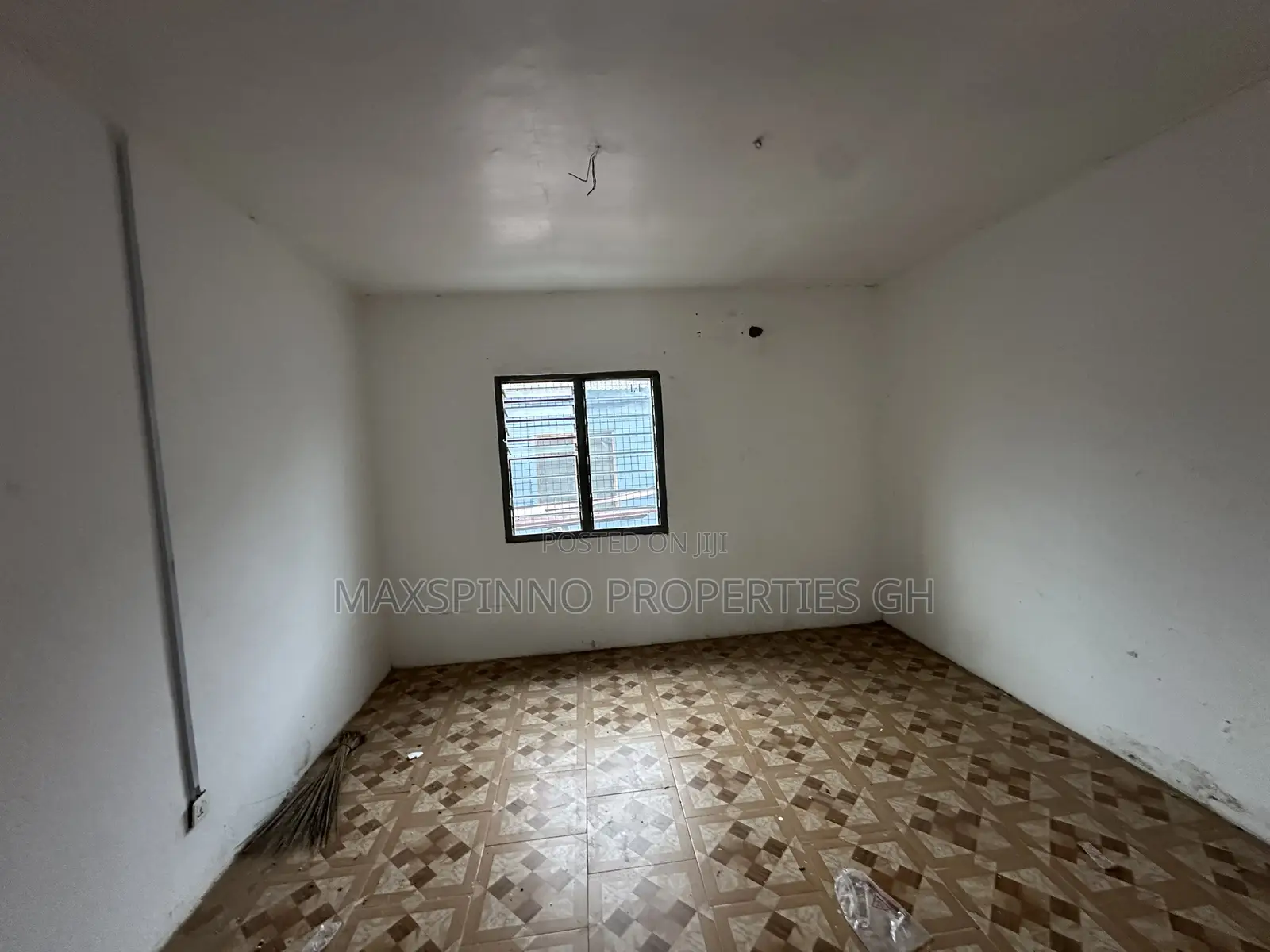 2bdrm Apartment in Maxspinno Properties, Little Roses Area for rent in Little Roses Area