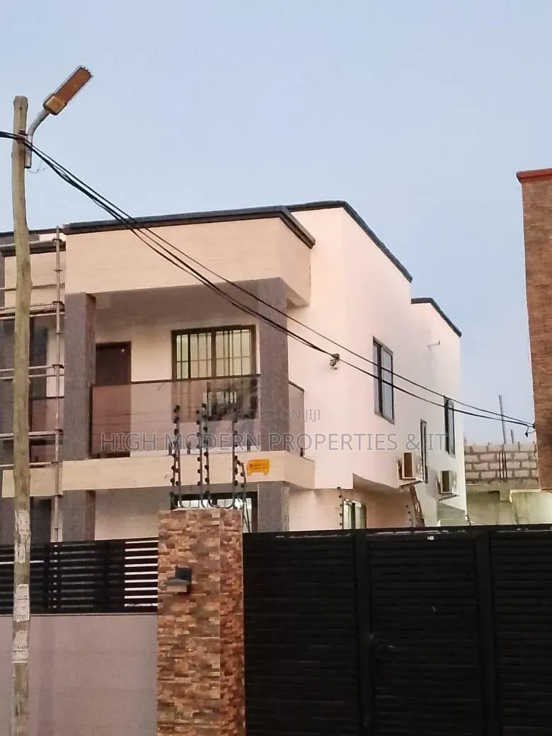 4bdrm House in Klagon, Baatsona Total for rent in Baatsona Total