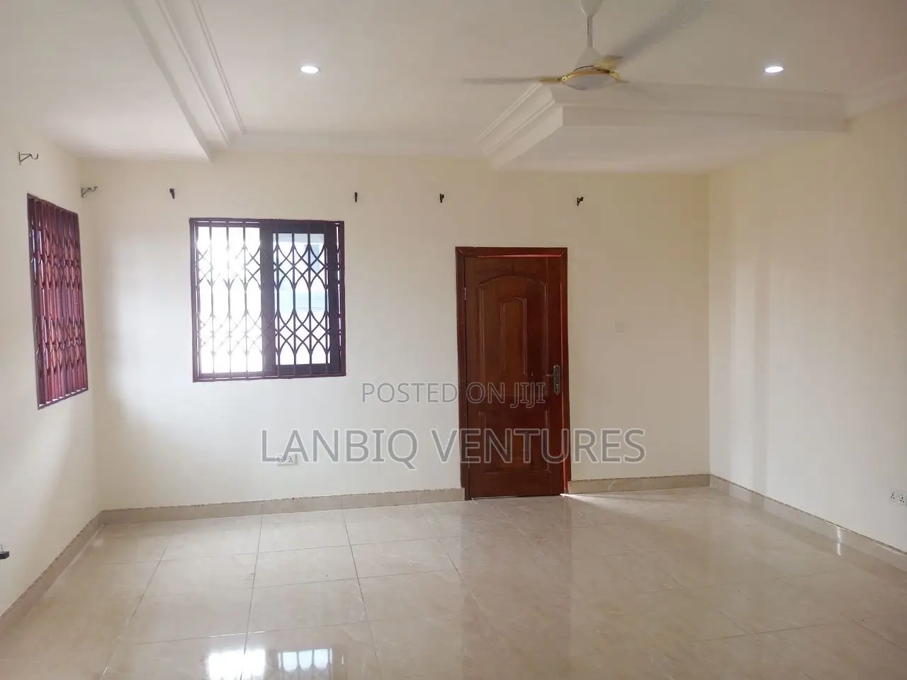 2bdrm Apartment in Madina for rent in Madina