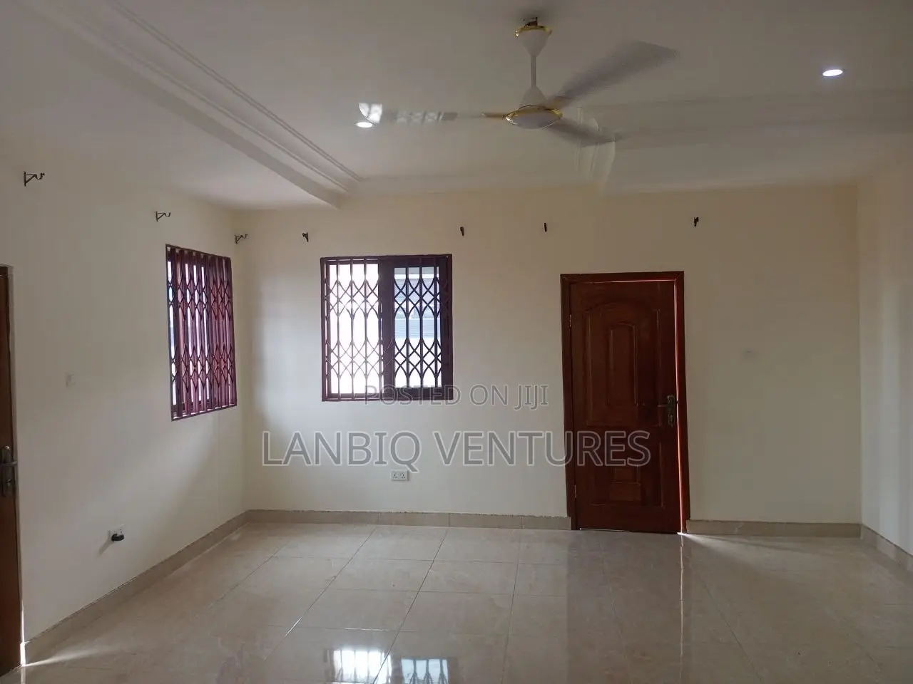 2bdrm Apartment in Madina for rent in Madina