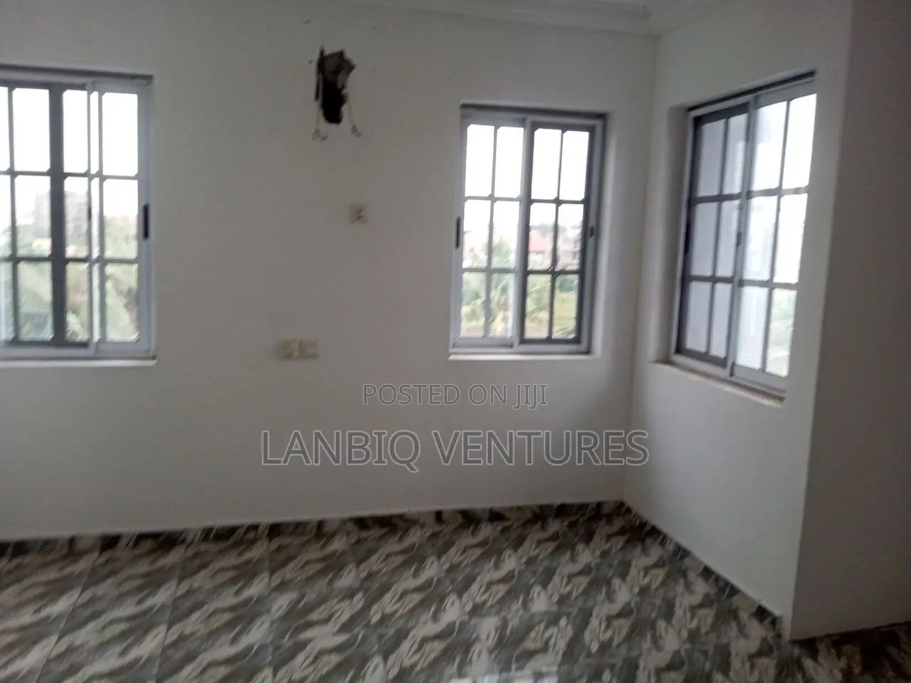 2bdrm Apartment in Madina for rent in Madina