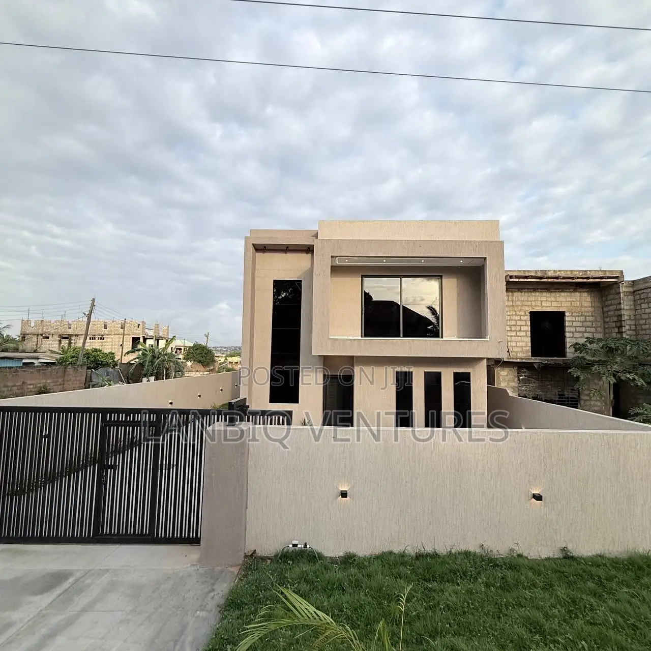 4bdrm House in Pokuase for sale in Pokuase