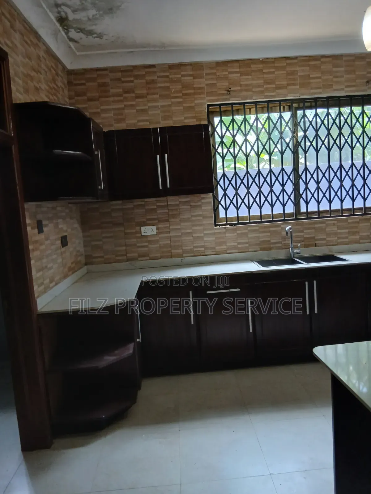4bdrm House in Comet Police Station, Kwabenya for rent in Kwabenya
