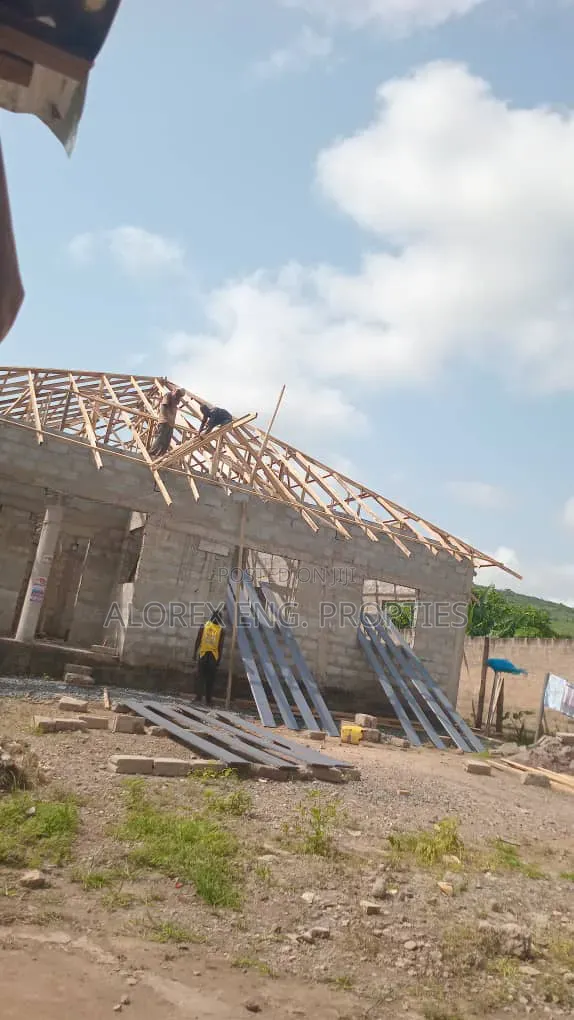 5bdrm House in Dodowa, Police Station for sale in Police Station