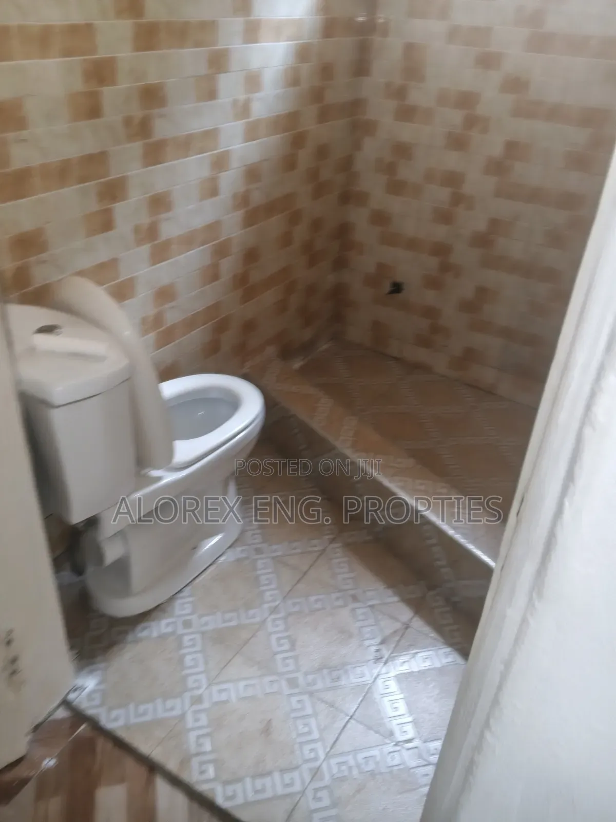 5bdrm House in Dodowa, Police Station for sale in Police Station