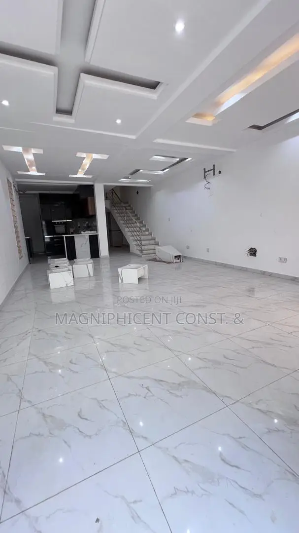 5bdrm Mansion in Ogbojo, East Legon for sale in East Legon