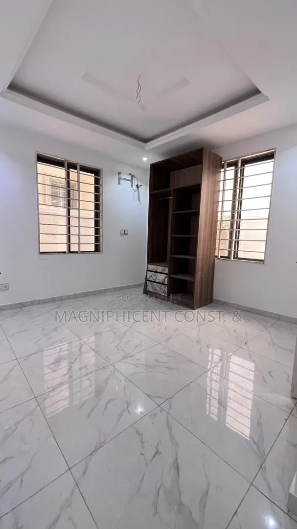 5bdrm Mansion in Ogbojo, East Legon for sale in East Legon