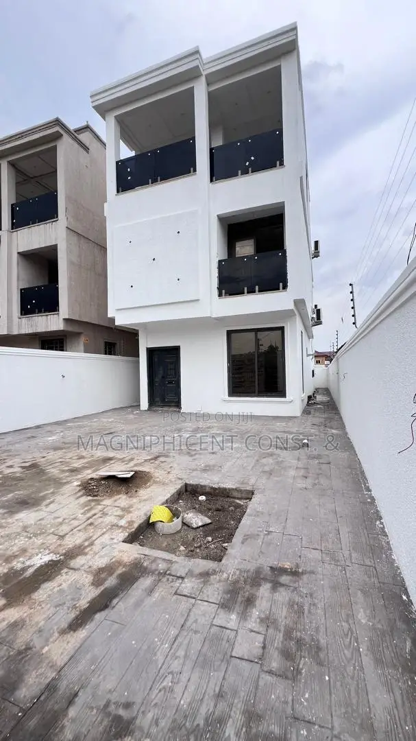 5bdrm Mansion in Ogbojo, East Legon for sale in East Legon