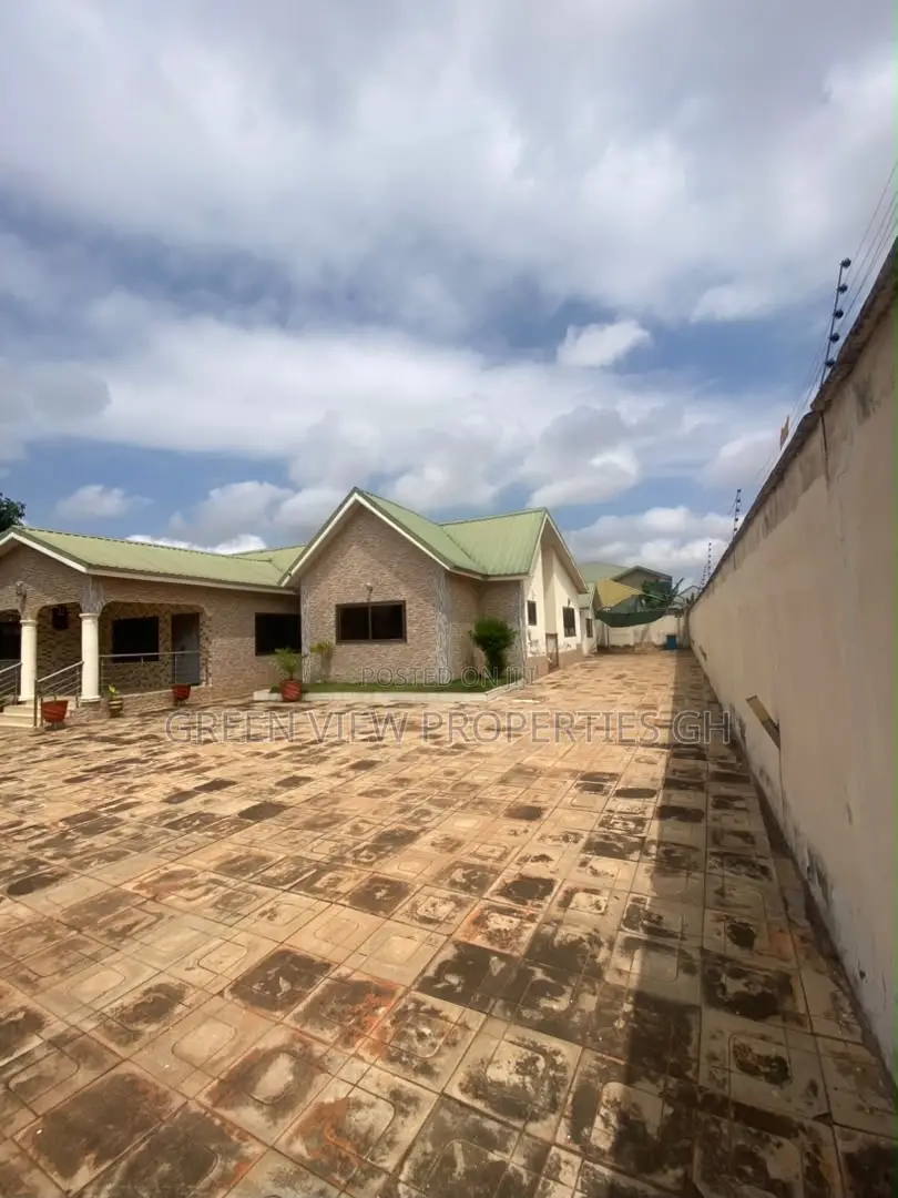 4bdrm Apartment in Oyarifa for rent in Oyarifa