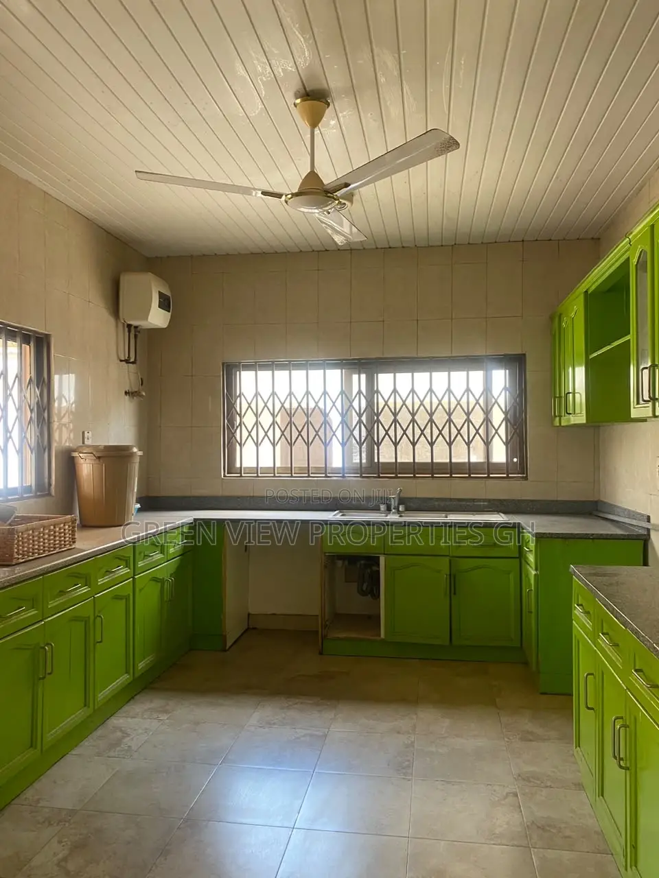 4bdrm Apartment in Oyarifa for rent in Oyarifa
