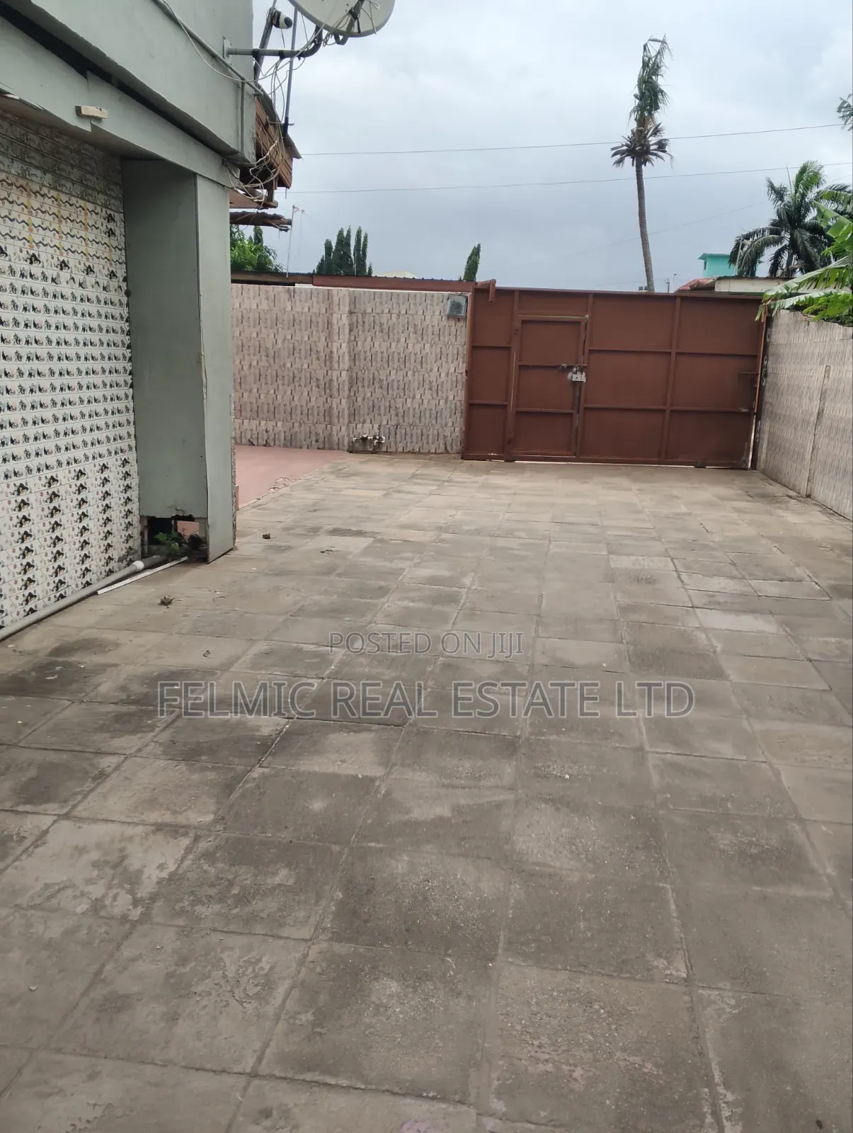 Furnished 1bdrm Apartment in Felmic Real Estate, Dzorwulu for rent in Dzorwulu