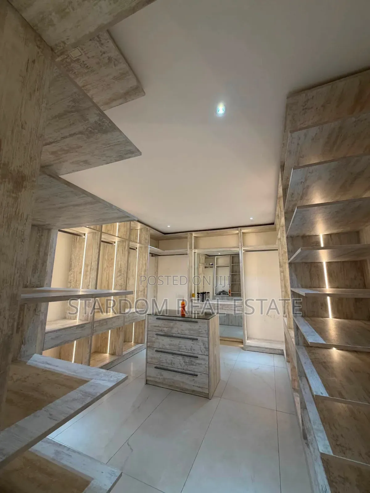 4bdrm Duplex in East Legon, Ability for sale in Ability