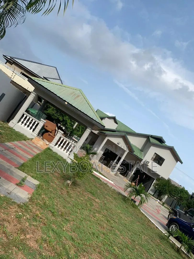 Furnished 4bdrm House in Obom Mama Jane, Adam Nana for sale in Adam Nana