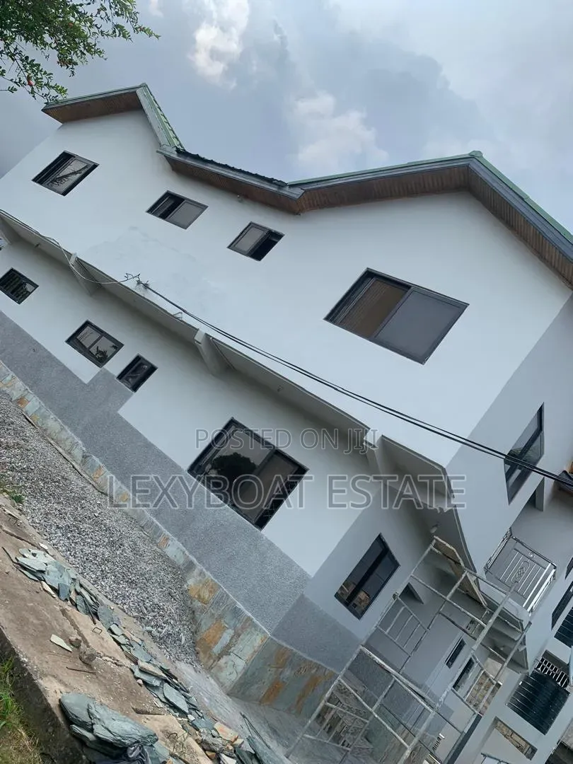 Furnished 4bdrm House in Obom Mama Jane, Adam Nana for sale in Adam Nana