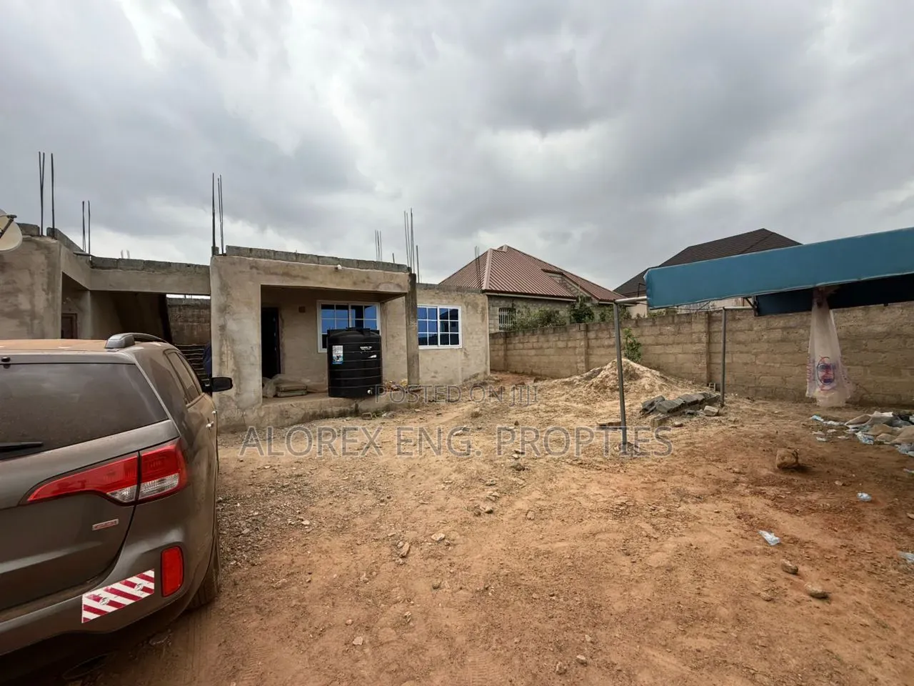 12bdrm Mansion in Oyibi $120,000, Valley View Area for sale in Valley View Area