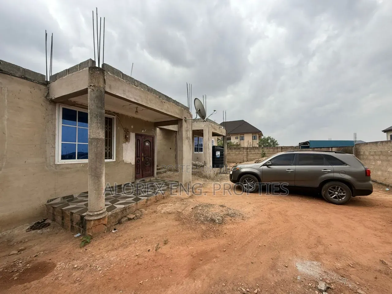 12bdrm Mansion in Oyibi $120,000, Valley View Area for sale in Valley View Area