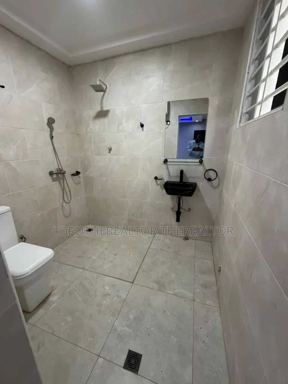2bdrm Apartment in Pokuase for rent in Pokuase