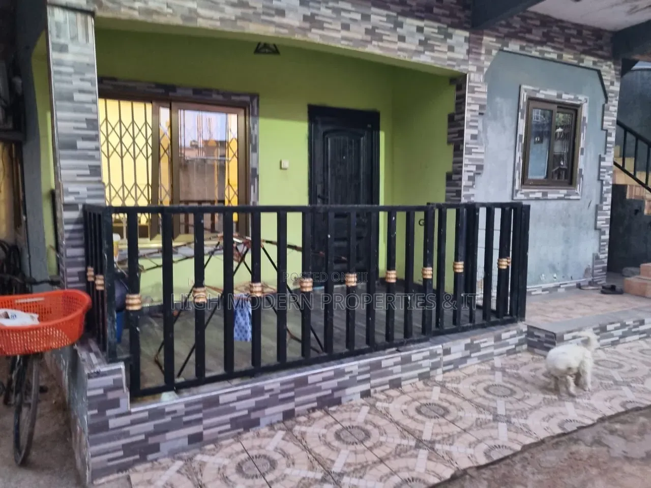 2bdrm Apartment in Bushroad, New Town for rent in New Town