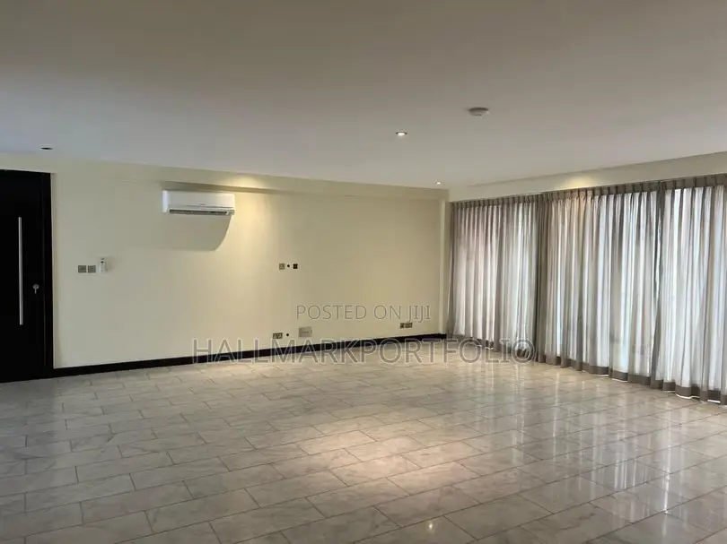 3bdrm Apartment in Airport Residential for sale in Airport Residential Area