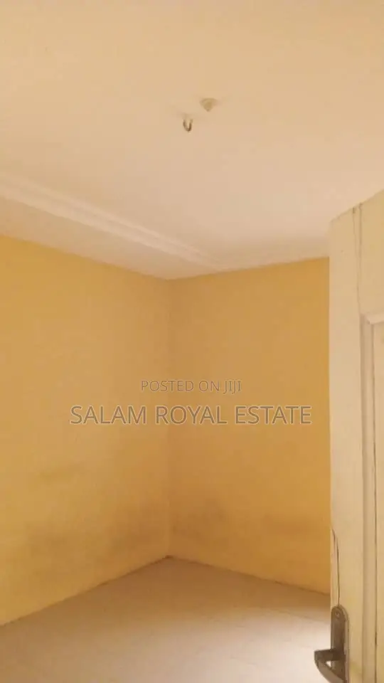 2bdrm Apartment in Amanfrom, Pokuase for rent in Pokuase