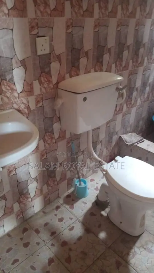 2bdrm Apartment in Amanfrom, Pokuase for rent in Pokuase