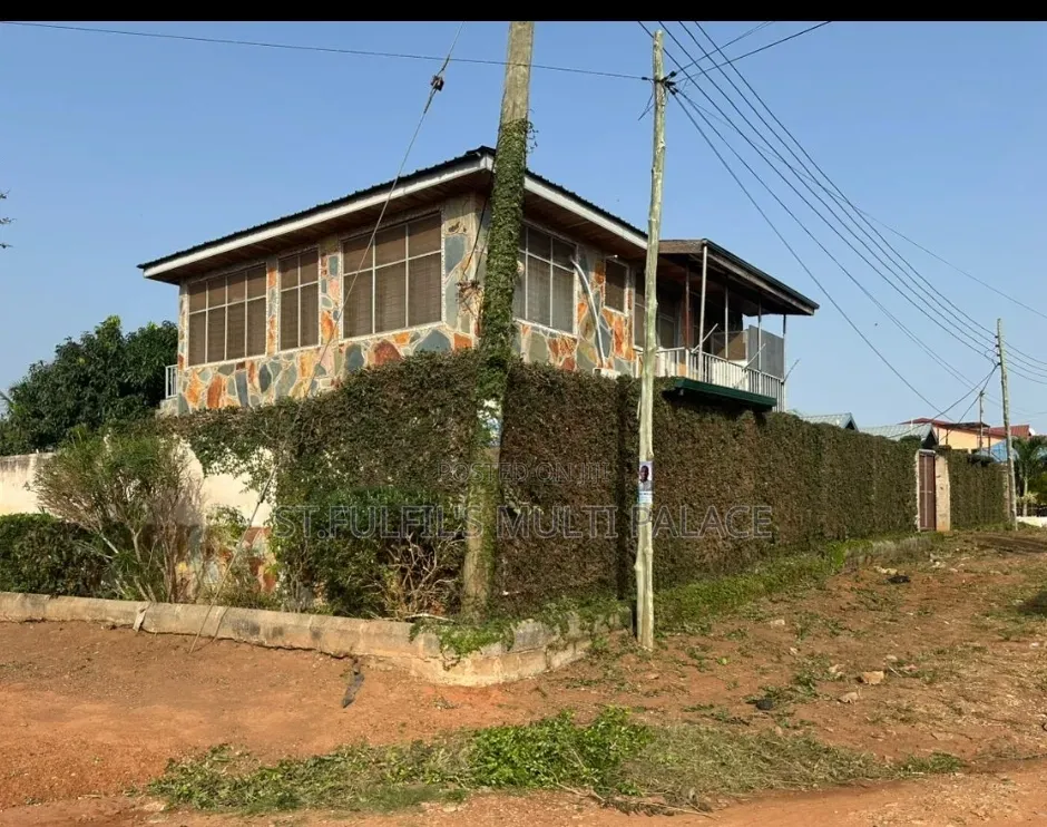 4bdrm Apartment in Agbogba, New Site for sale in New Site