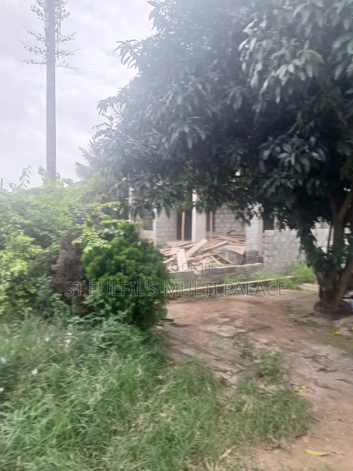 4bdrm Apartment in Agbogba, New Site for sale in New Site