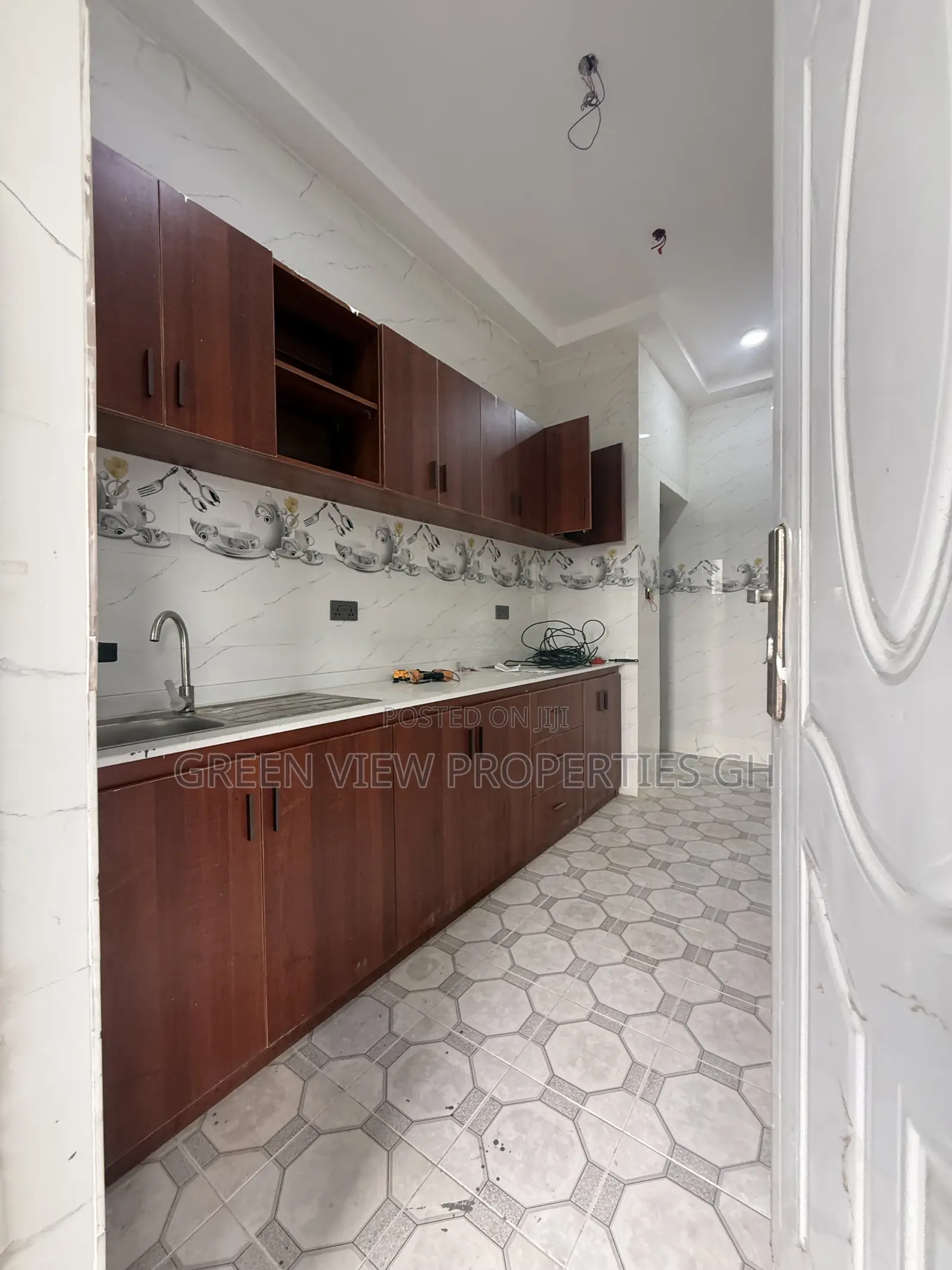 2bdrm Apartment in West Hills Mall Area for rent in West Hills Mall Area